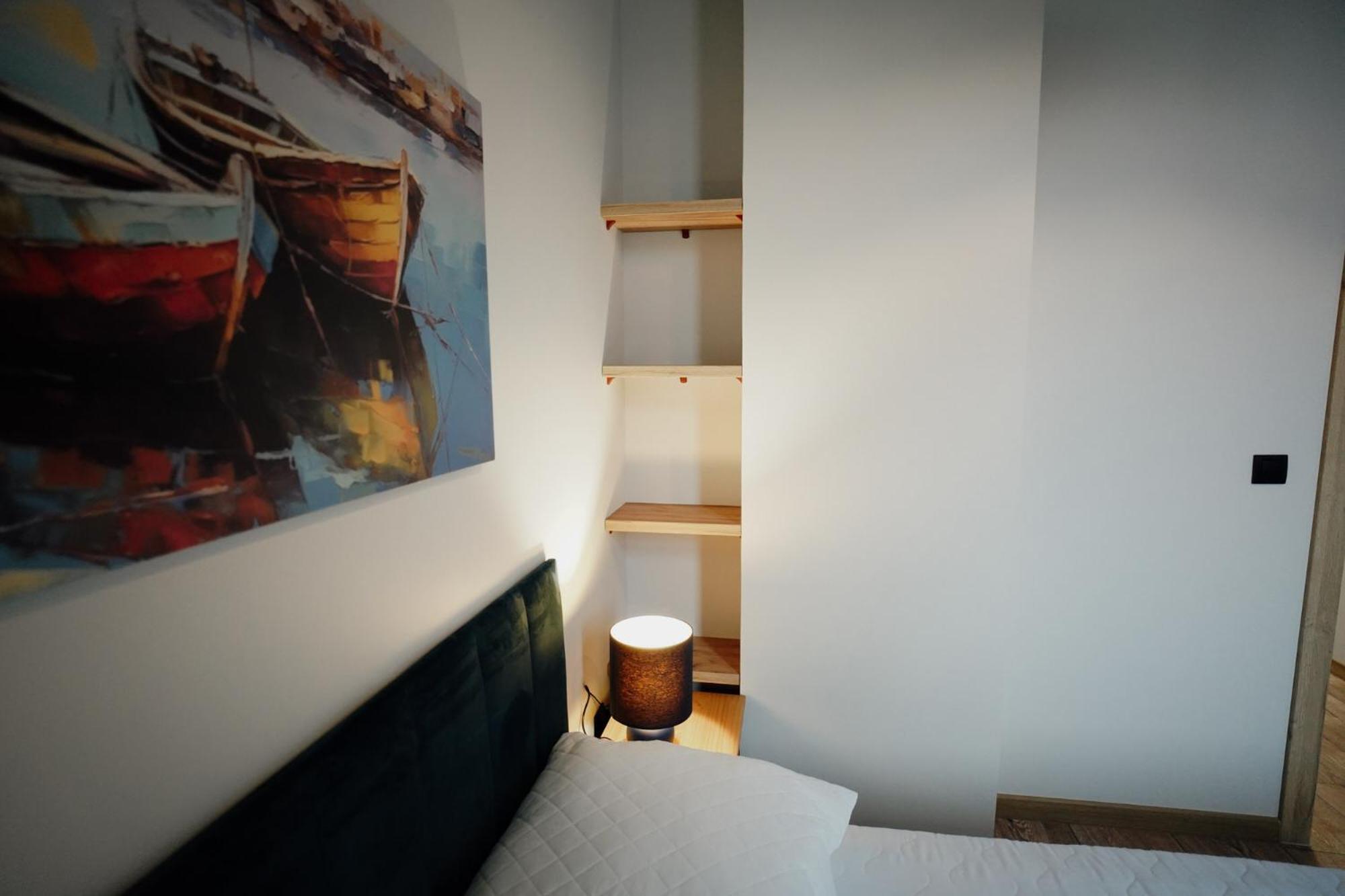 Apartament Novy Drezdenko Eksteriør billede